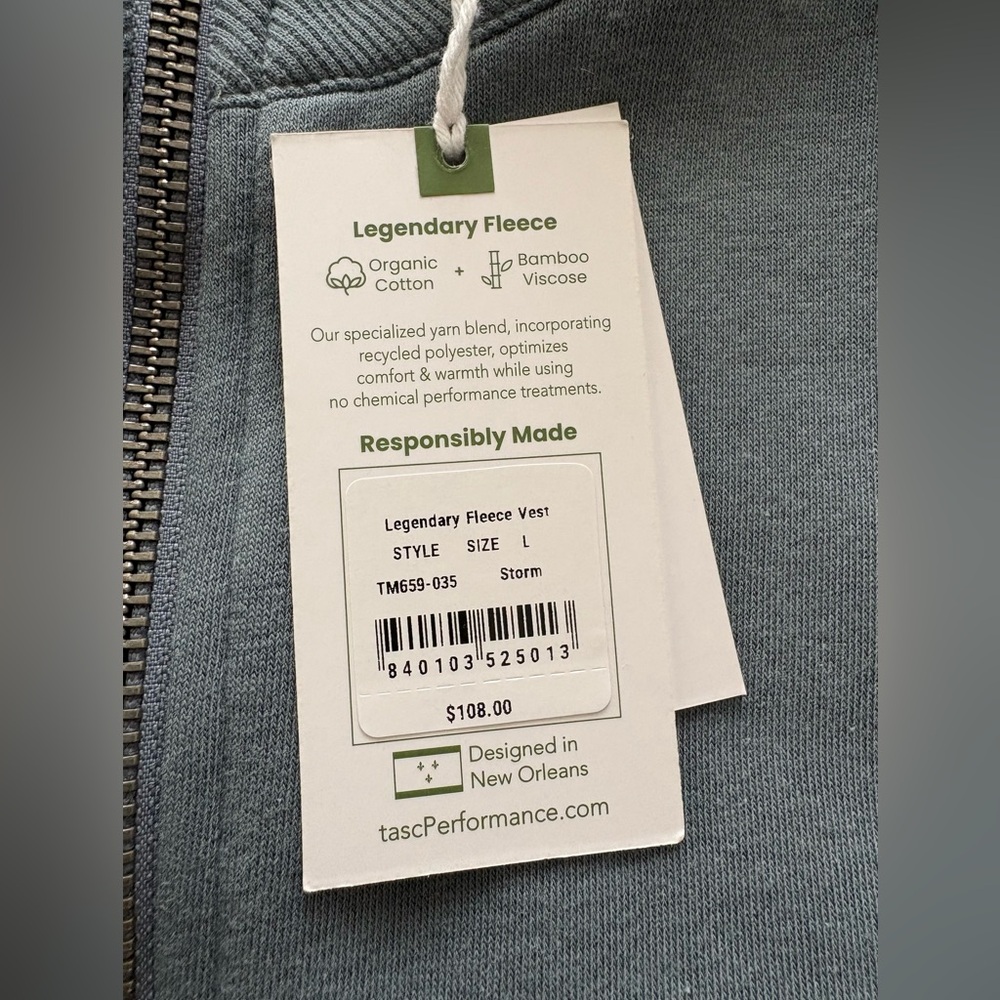 Tasc Men's Gray/Blue Vest - Picture 2 of 7